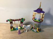 Load image into Gallery viewer, LEGO® DISNEY PRINCESS 41065 Rapunzel's Best Day Ever