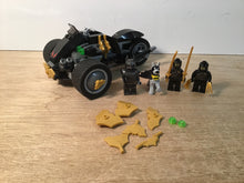 Load image into Gallery viewer, LEGO® SUPER HEROES DC 76110 The Attack of the Talons